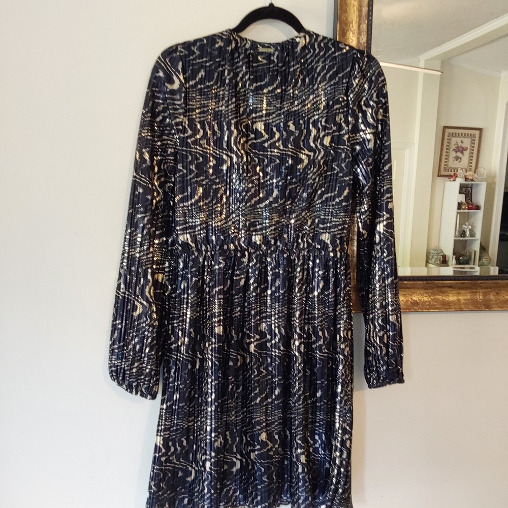MICHAEL Michael Kors Navy and Gold Printed Long-Sleeve Wrap Dress - Picture 8 of 10